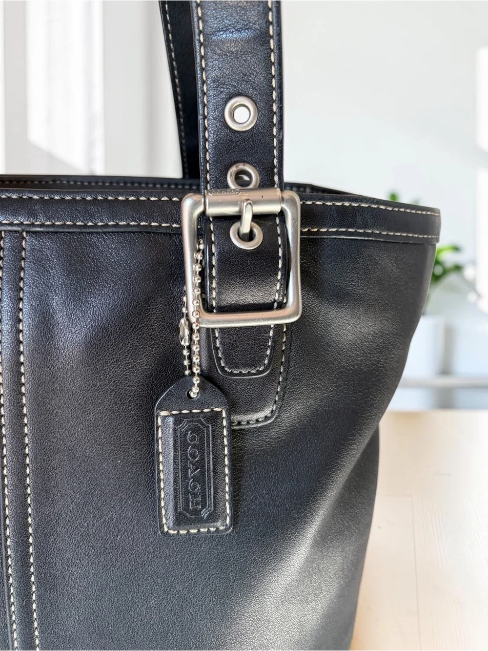 Coach Y2K Hamptons Soft Leather Bucket Tote Style #9572